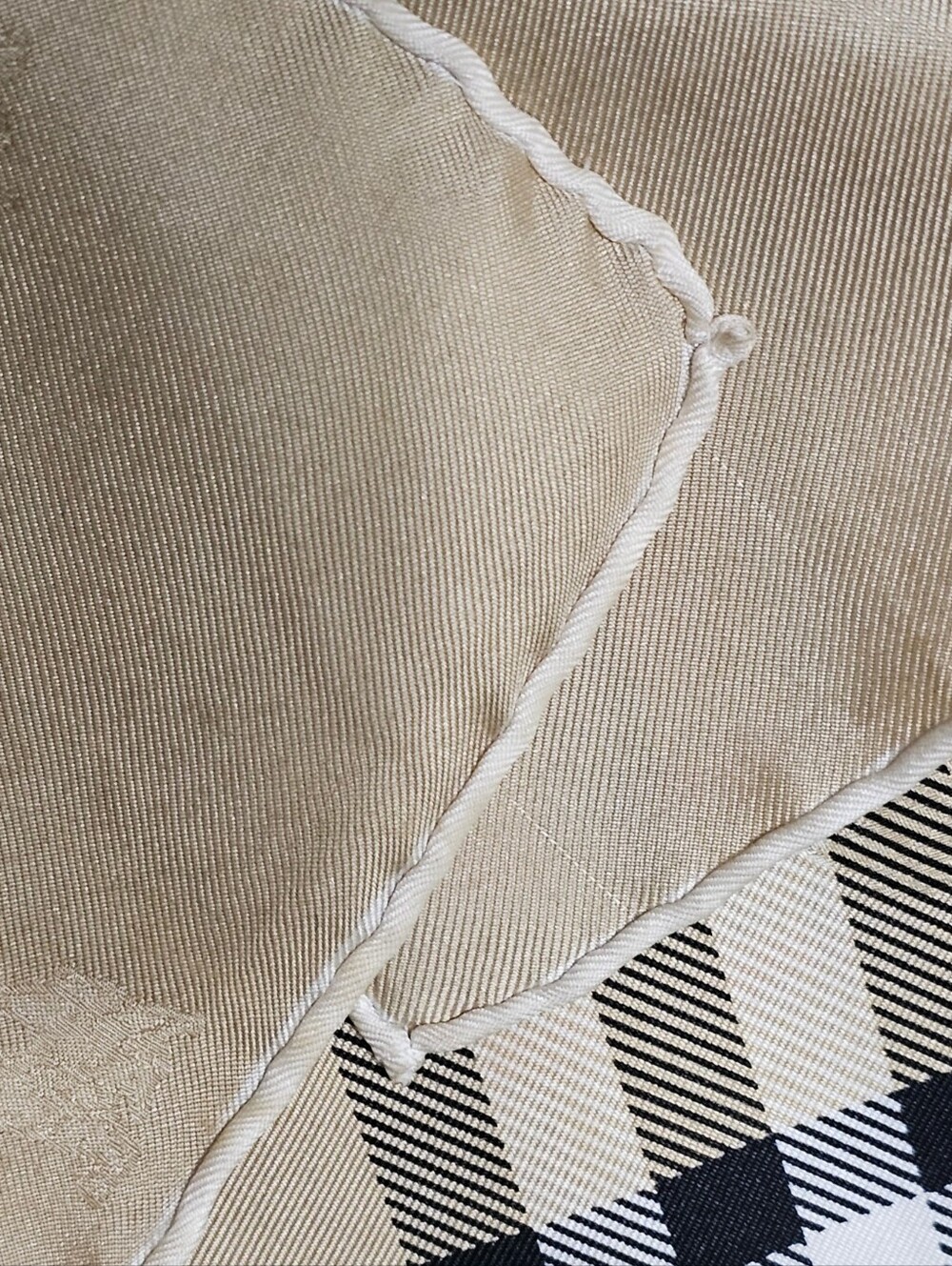 BURBERRY SCARF - Picture 8 of 15